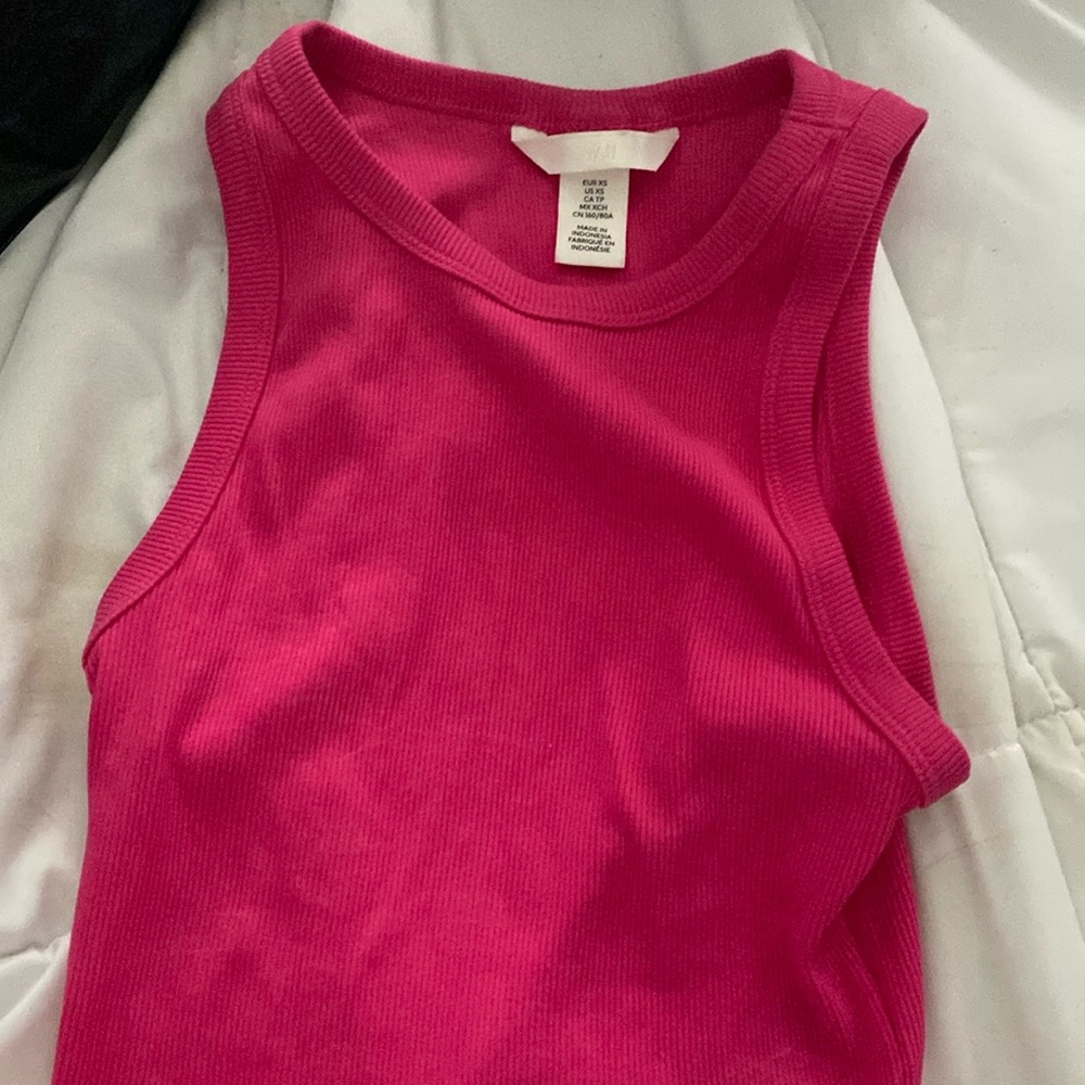 Cropped pink tank!